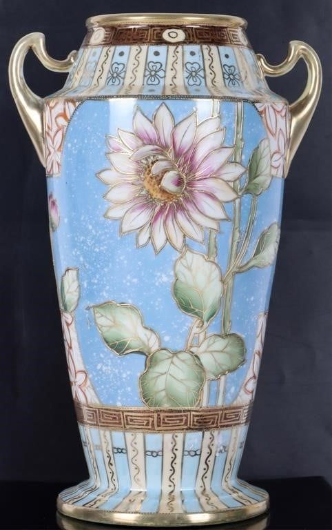 Lot 229347: ANTIQUE HANDPAINTED VASE IMPERIAL NIPPON PORCELAIN
