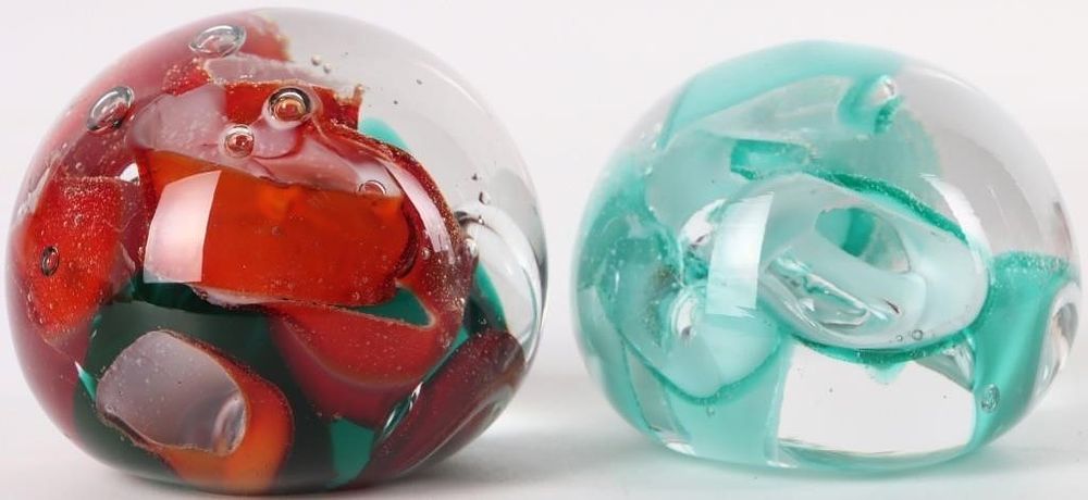 Lot 229382: EISCH PAPERWEIGHTS SIGNED GLASS BLOWN CORAL