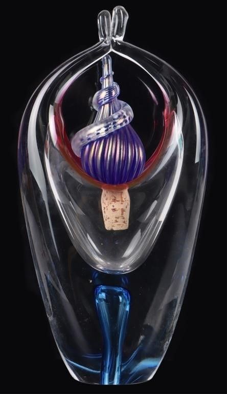Lot 229404: ART GLASS BASKET VASE & COBALT BLUE BOTTLE STOPPER