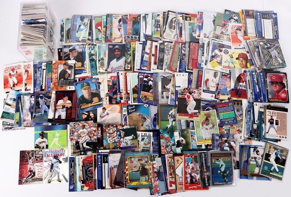 Lot 229413: BASEBALL CARDS 1990S -2000S BIG NAMES ~450 GOOD-HI