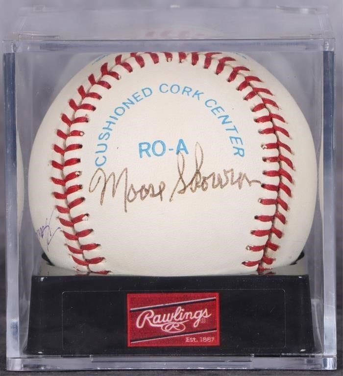 Lot 229418: NYY RETRO PLAYERS AUTOGRAPHED BASEBALL