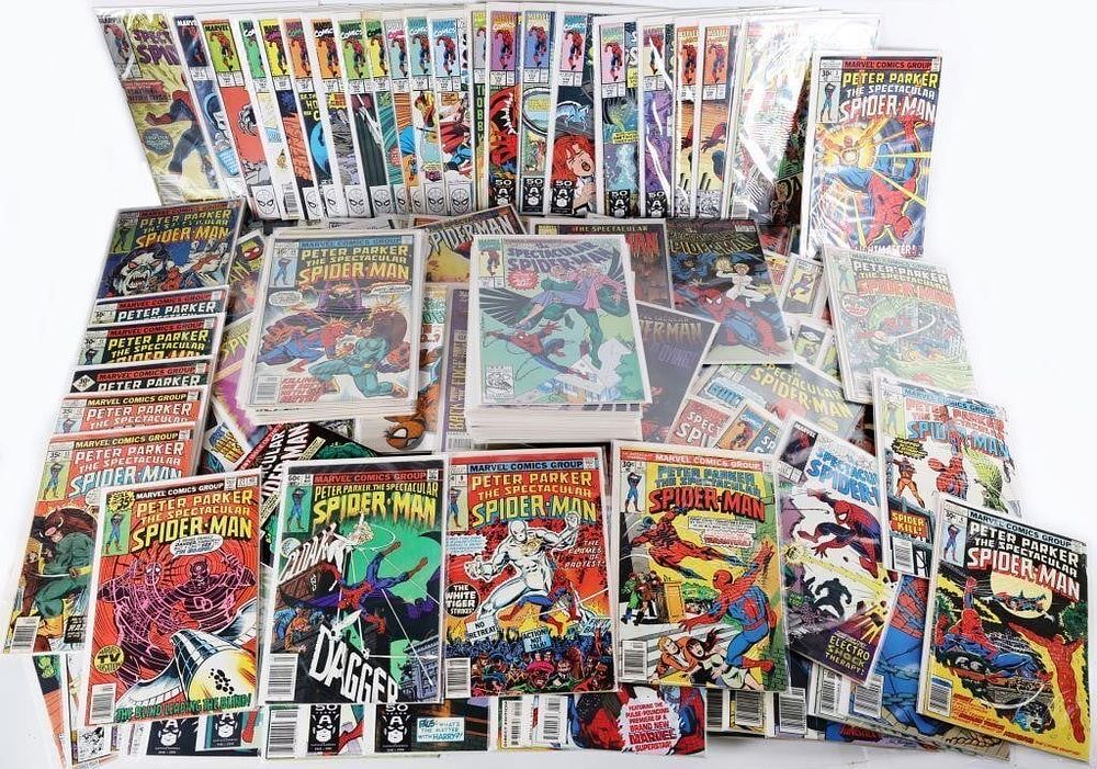 Lot 230418: SPECTACULAR SPIDER-MAN NEAR COMPLETE RUN (230)