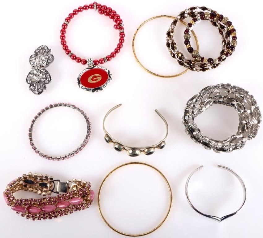 Lot 232253: COLORFUL LADIES BRACELETS LOT OF 11