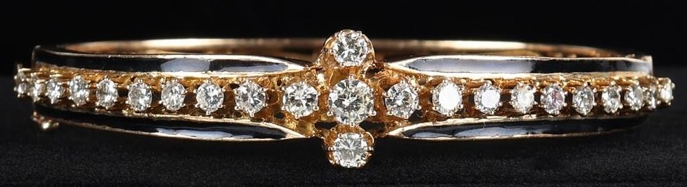 Lot 232266: 14K YELLOW GOLD MOISSANITE LADIES BANGLE BRACELET