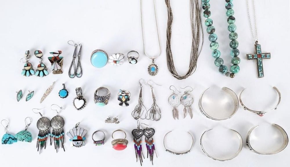 Lot 232359: LARGE LADIES SOUTHWEST STERLING JEWELRY LOT OF 30