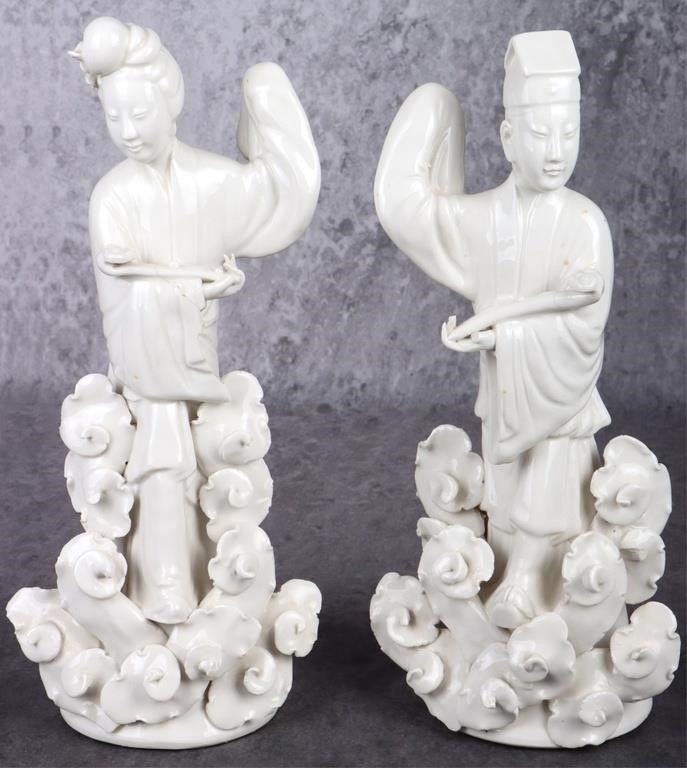 Lot 232377: VINTAGE BLANC DE CHINE PORCELAIN FIGURINE SET OF 2