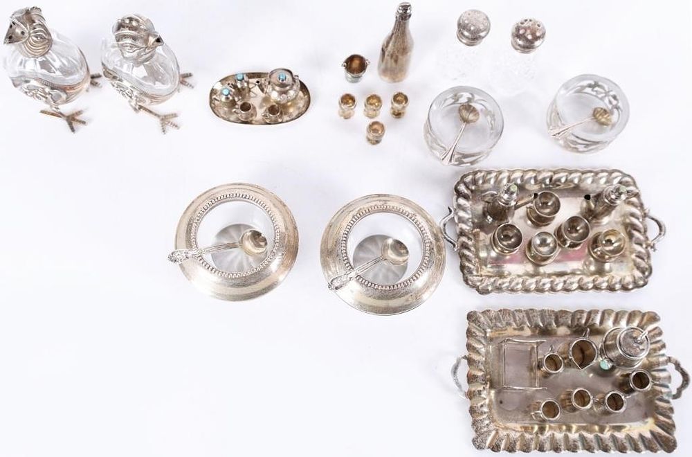 Lot 232392: SILVER/SILVER PLATED NOVELTIES TEA SETS SHAKERS -7