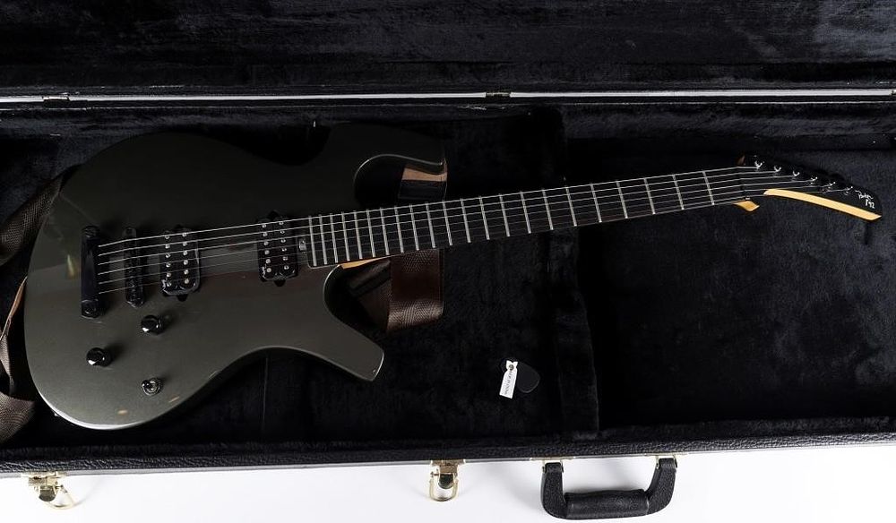 Lot 232397: PARKER P-42 KOREAN ELECTRIC GUITAR W/ CASE & STRAP