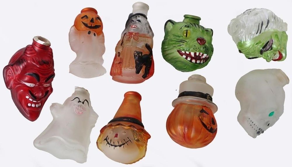 Lot 232419: VINTAGE OLD WORLD HALLOWEEN GLASS LIGHT COVERS