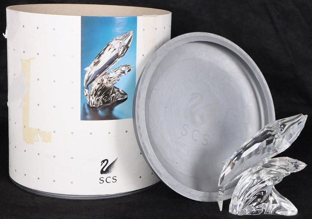 Lot 232423: SWAROVSKI WHALES 1992 PLEASE CARE FOR ME W/ BOX