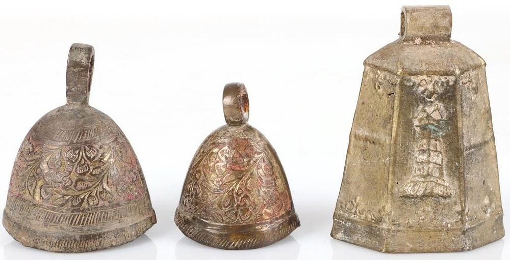 Lot 232432: ANTIQUE CHINESE BRASS BELLS - LOT OF 3