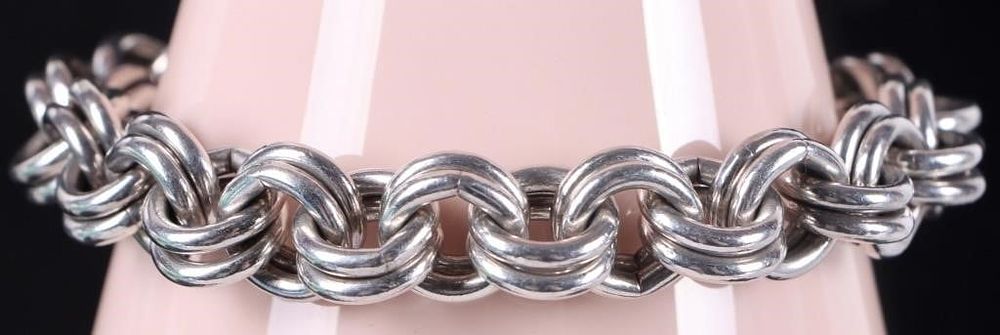 Lot 233012: THICK STERLING SILVER LADIES CHAIN BRACELET 62.7 G