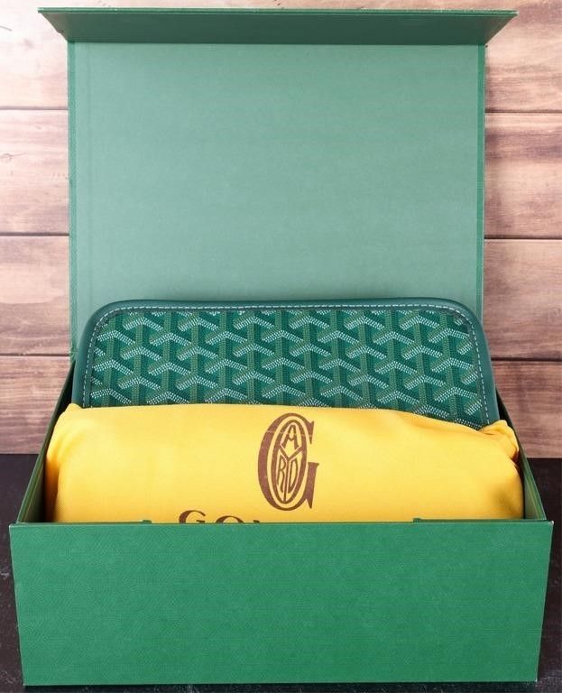 Lot 233052: GOYARD JOUVENCE GREEN MINT MEN'S TOILETRY BAG