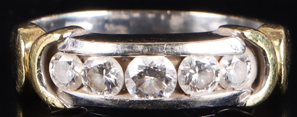 Lot 233062: 18K WHITE/YELLOW GOLD NATURAL DIAMOND LADIES RING
