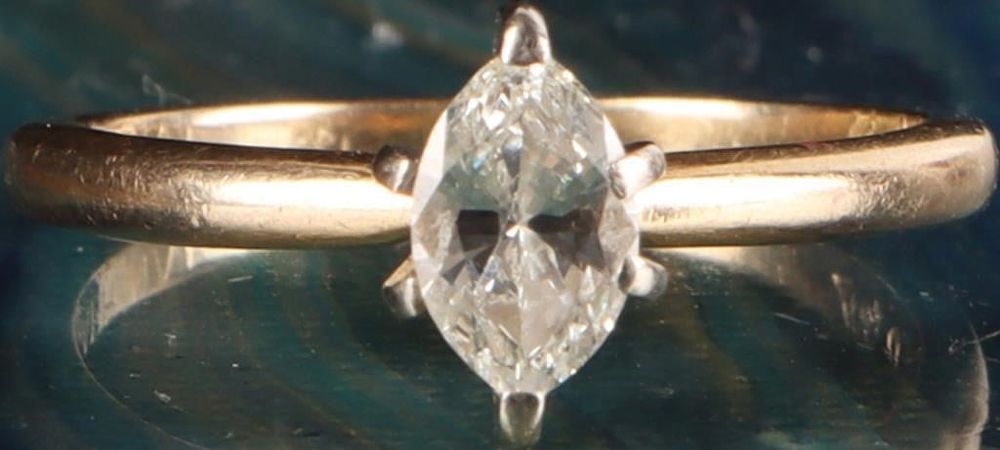 Lot 233084: 14K YELLOW GOLD NATURAL DIAMOND LADIES RING