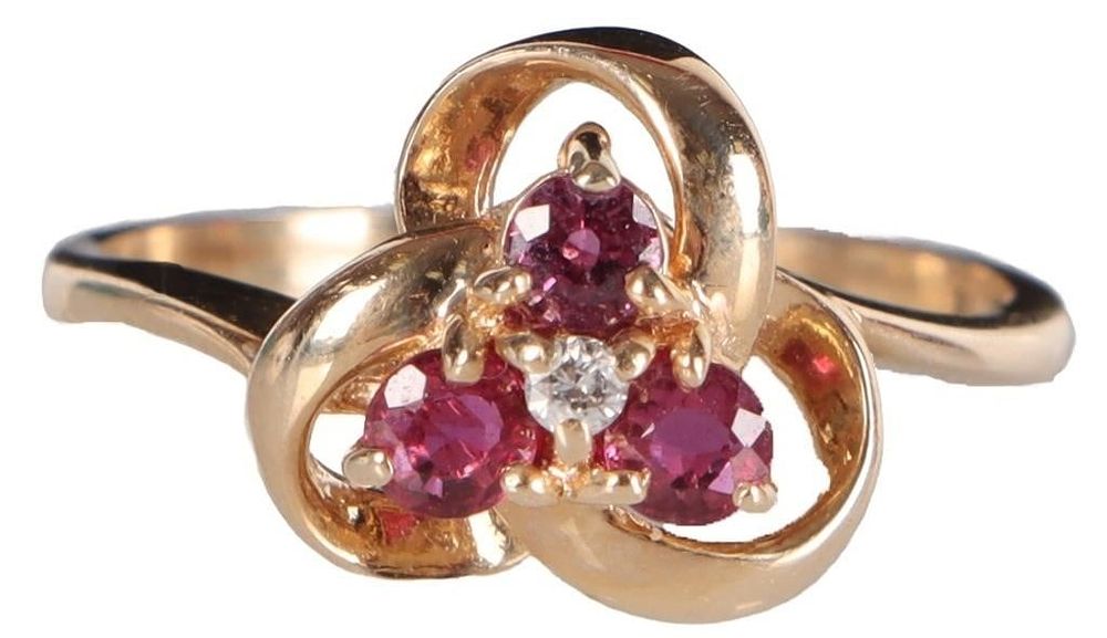 Lot 233089: 14K YELLOW GOLD LADIES RING WITH ROSE TOPAZ & DIA