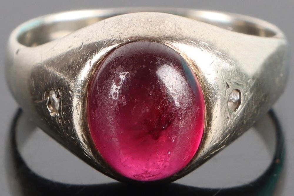 Lot 233101: 14K WHITE GOLD CABOCHON RUBY DIAMOND LADIES RING