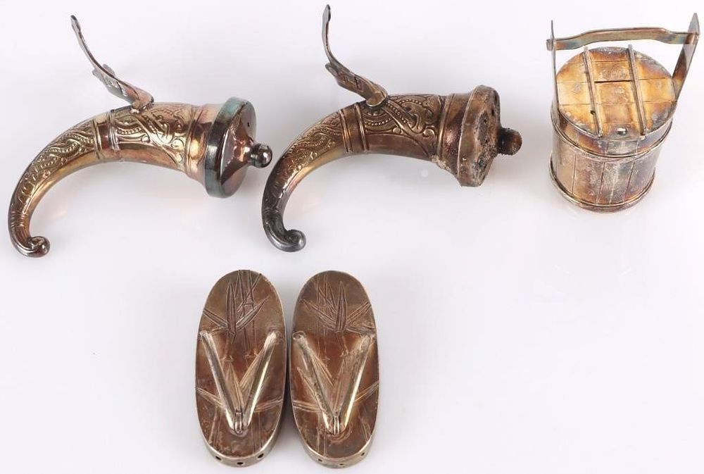 Lot 233128: ANTIQUE FOREIGN STERLING SALT & PEPPER SHAKERS-2.5