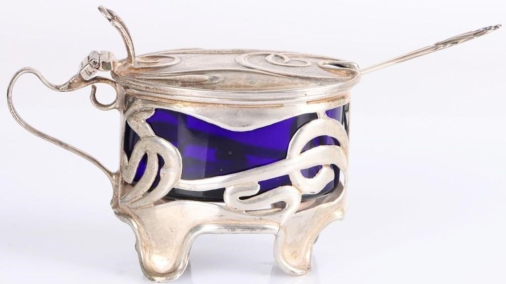 Lot 233130: ANTIQUE UK STERLING SILVER ART NOUVEAU SALT CELLAR