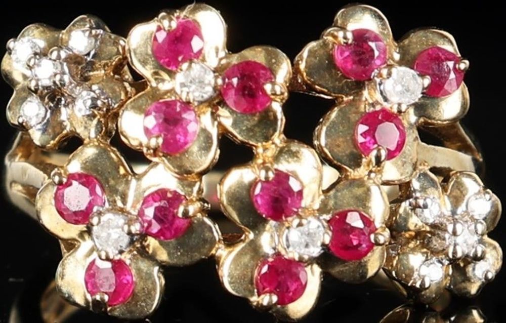 Lot 233152: 10K YELLOW GOLD PINK RUBY DIAMOND LADIES RING