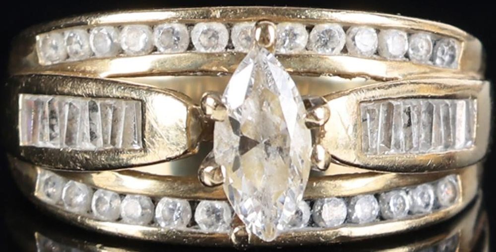Lot 233155: 10K YELLOW GOLD LADIES TRI-BAND RING W/ DIAMONDS