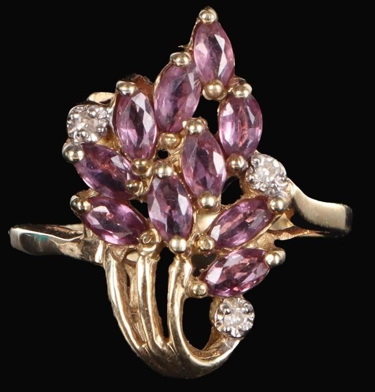 Lot 233159: 10K YELLOW GOLD LADIES RING ROSE TOPAZ & DIAMONDS