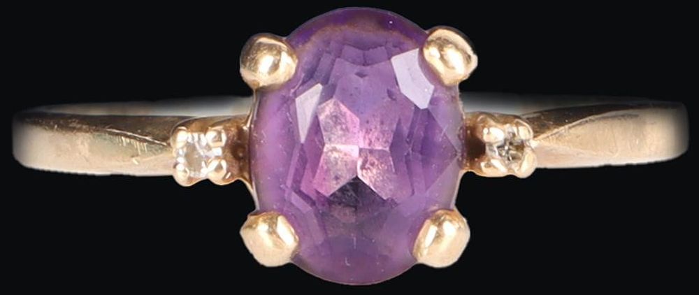 Lot 233162: 10K YELLOW GOLD LADIES RING W/ SPINEL & DIAMONDS