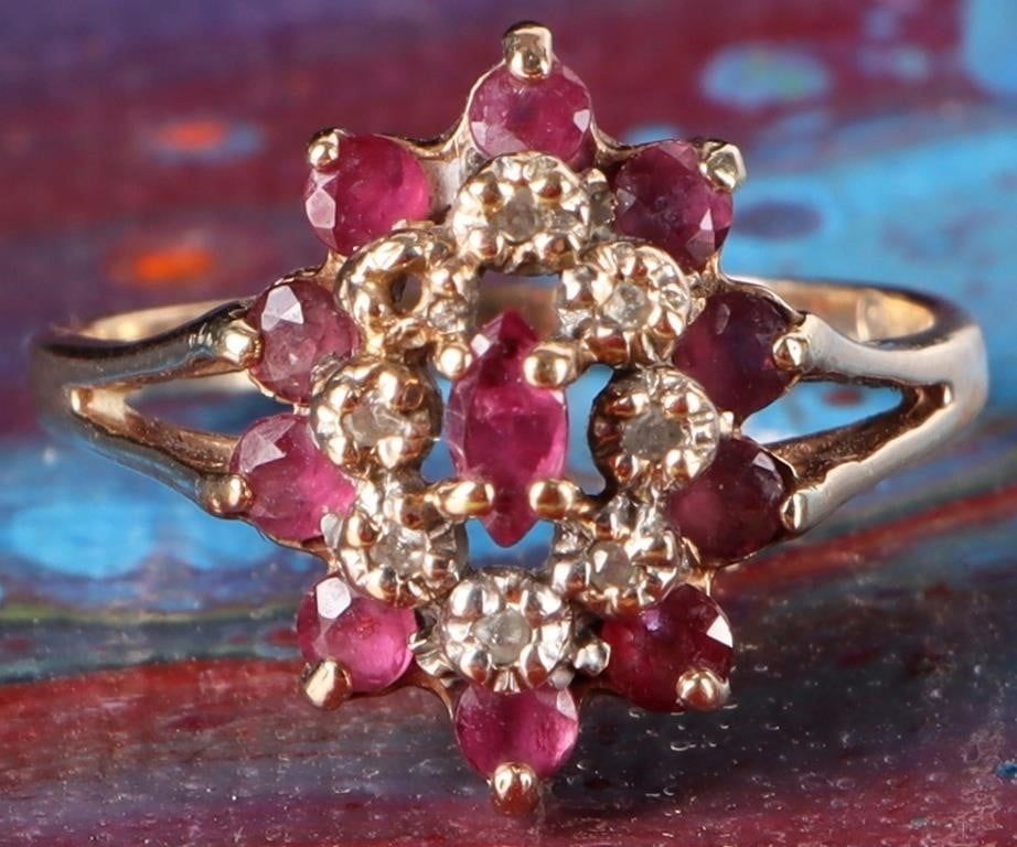 Lot 233163: 10K YELLOW GOLD LADIES RING W/ DIAMONDS & RUBIES