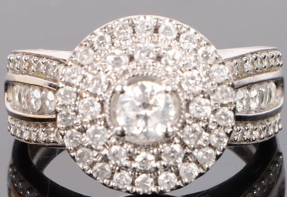Lot 233177: 1.25CTW NATURAL DIAMOND DOUBLE HALO ENGAGMENT RING