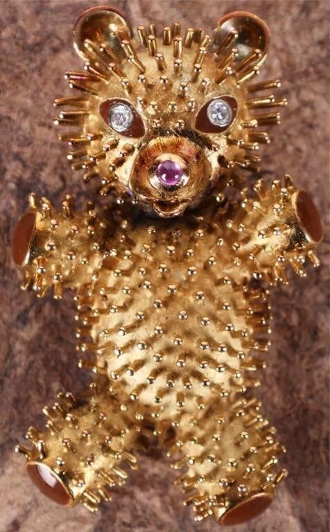 Lot 233255: 18K YELLOW GOLD TEDDY BEAR PENDANT W/ DIAS & RUBY