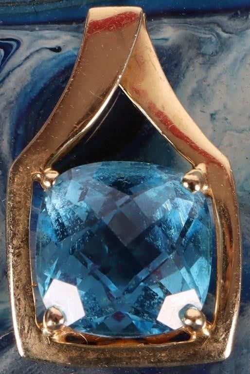 Lot 233264: 14K YELLOW GOLD LADIES PENDANT W/ 3CT TOPAZ GEM