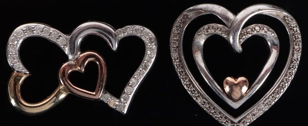 Lot 233270: 14K WHITE/ROSE GOLD LADIES HEART PENDANTS W DIA(2)