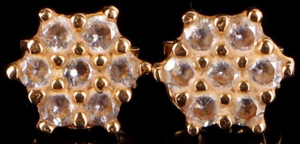 Lot 233279: 21K YELLOW GOLD CLUSTER GEM LADIES EARRINGS