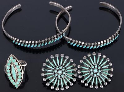 SW STYLE 925 BRACELETS EARRINGS & RING W/ TURQ (4). Lot of four Southwest Style sterling silver 