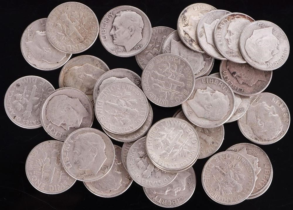 Lot 233352: 90% SILVER ASSORTED ROOSEVELT DIMES - (34)