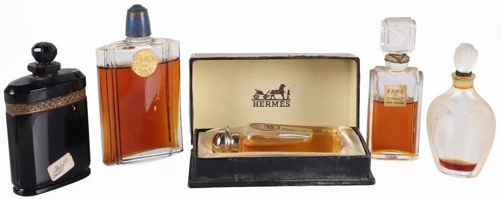 Lot 233388: ANTIQUE/VINTAGE PERFUME BOTTLES HERMES ETC (5)