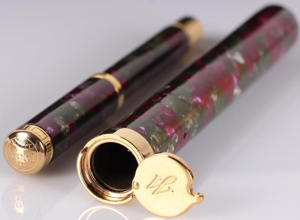 Lot 233391: VINTAGE WATERMAN IDEAL 18K NIB LADY AGATHE PEN