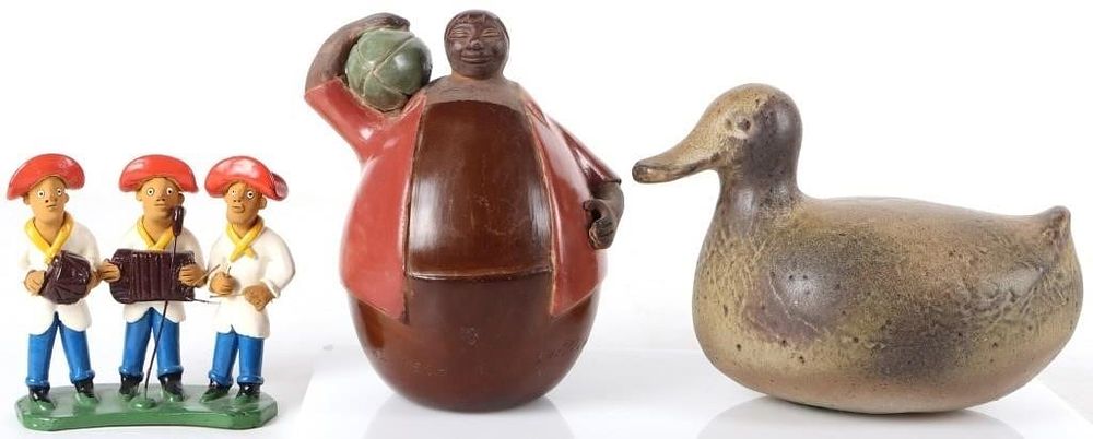 Lot 233442: BRAZILIAN & PERU FOLK ART FIGURES & CARVINGS