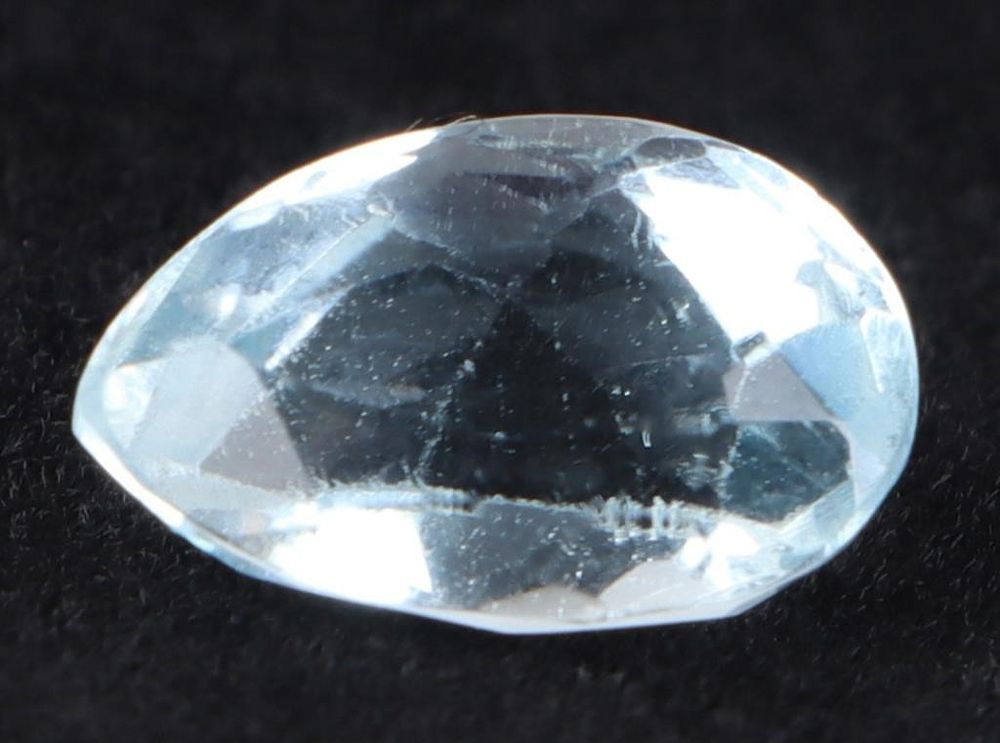 Lot 235003: 4.7CT GENUINE BLUE PEAR SHAPED SAPPHIRE GEMSTONE