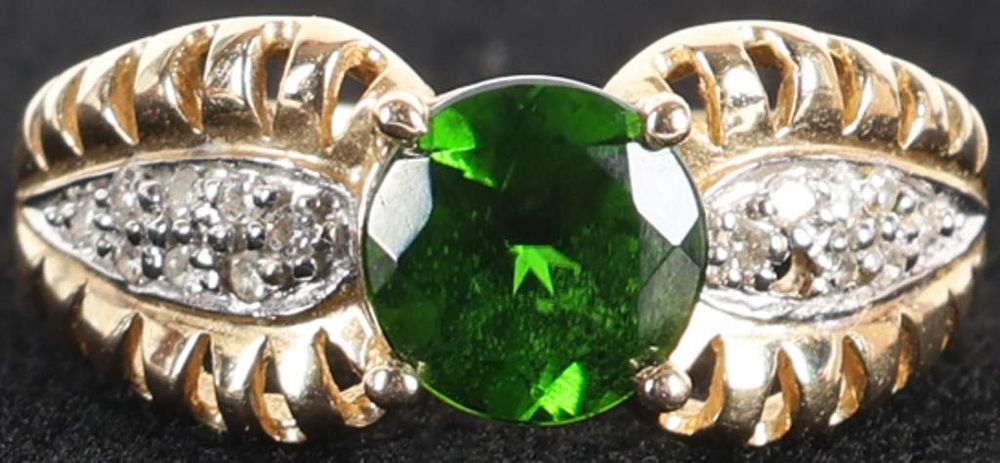 Lot 235247: 10K YELLOW GOLD CHROME DIOPSIDE DIAMOND RING