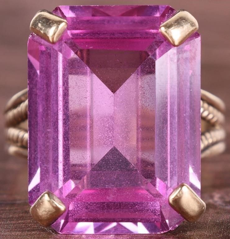 Lot 235293: ~28CT PINK SAPPHIRE 10K YELLOW GOLD LADIES RING