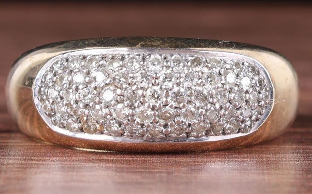 Lot 235303: 59 DIAMONDS 14K YELLOW/WHITE GOLD LADIES RING