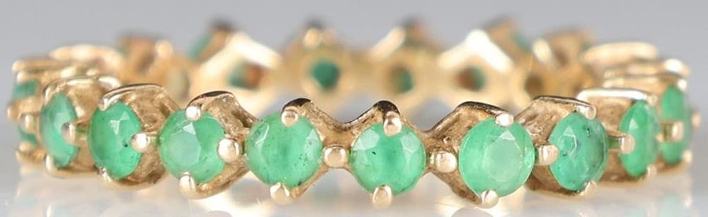 Lot 235335: 14K YELLOW GOLD LADIES RING W/ 19 EMERALD GEMS