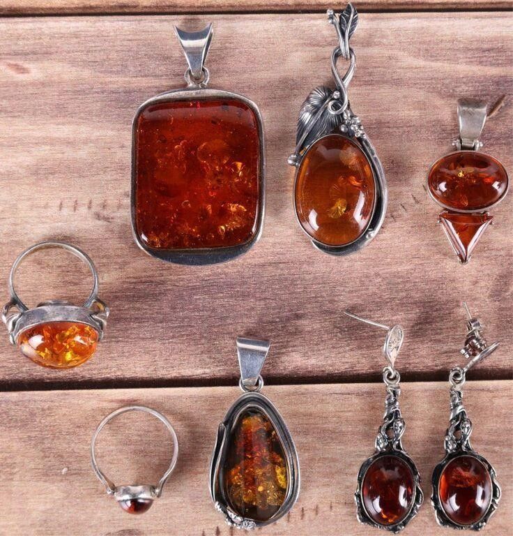 Lot 235339: STERLING SILVER BALTIC AMBER LADIES JEWELRY LOT
