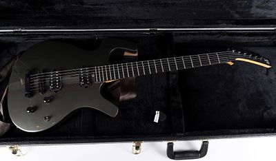 PARKER P-42 KOREAN ELECTRIC GUITAR W/ CASE & STRAP. Parker P-42 South Korea 6-string electric 