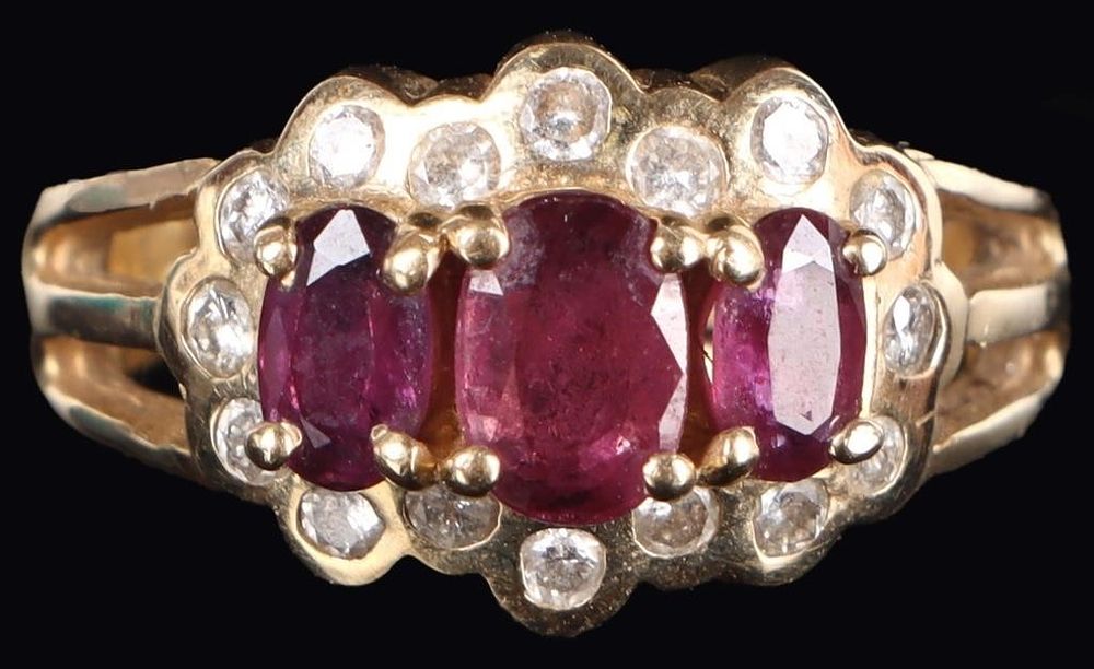 Lot 235365: 14K YELLOW GOLD PINK RUBY DIAMOND LADIES RING