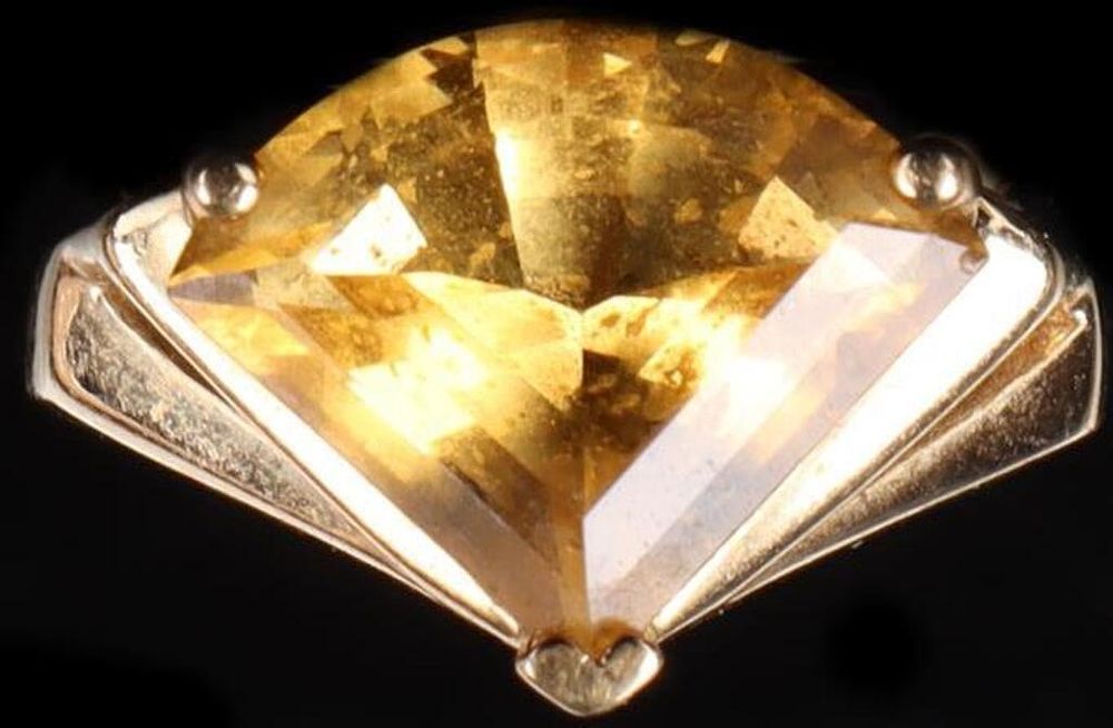 Lot 235366: 14K YELLOW GOLD FAN FACETED CITRINE LADIES RING