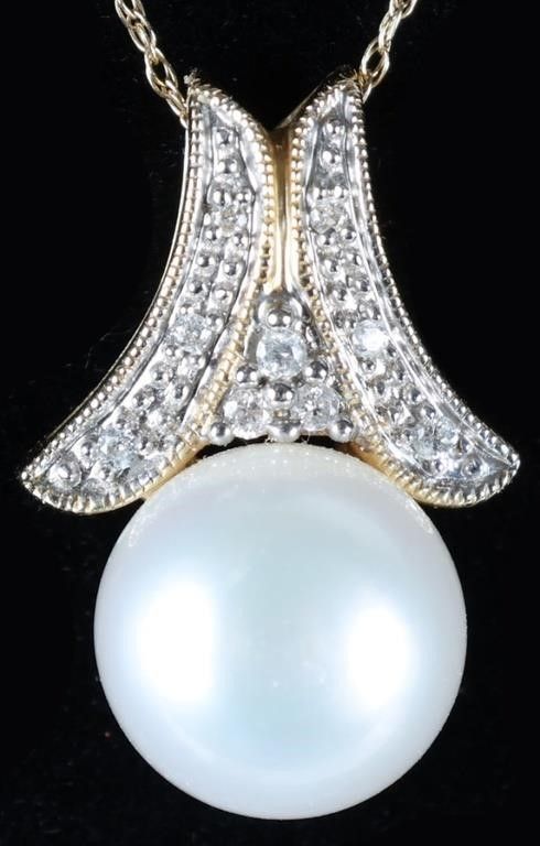 Lot 235377: 14K YELLOW GOLD LADIES NECKLACE W/ PEARL & DIAMOND