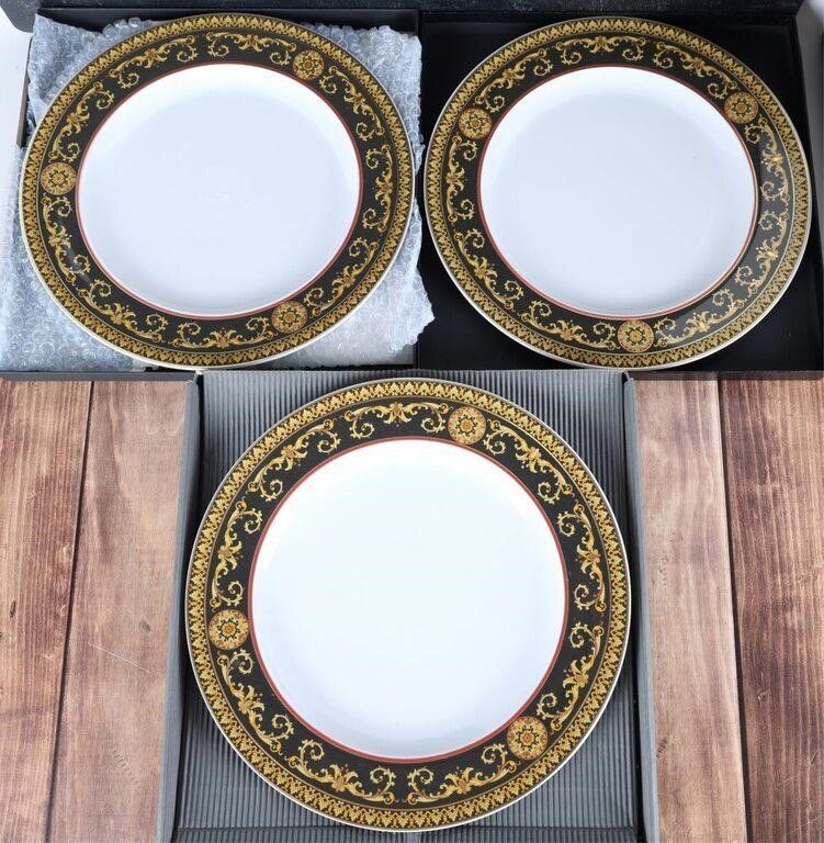 Lot 235379: VERSACE ROSENTHAL BAROCCO CHINA DINNER PLATES (3)