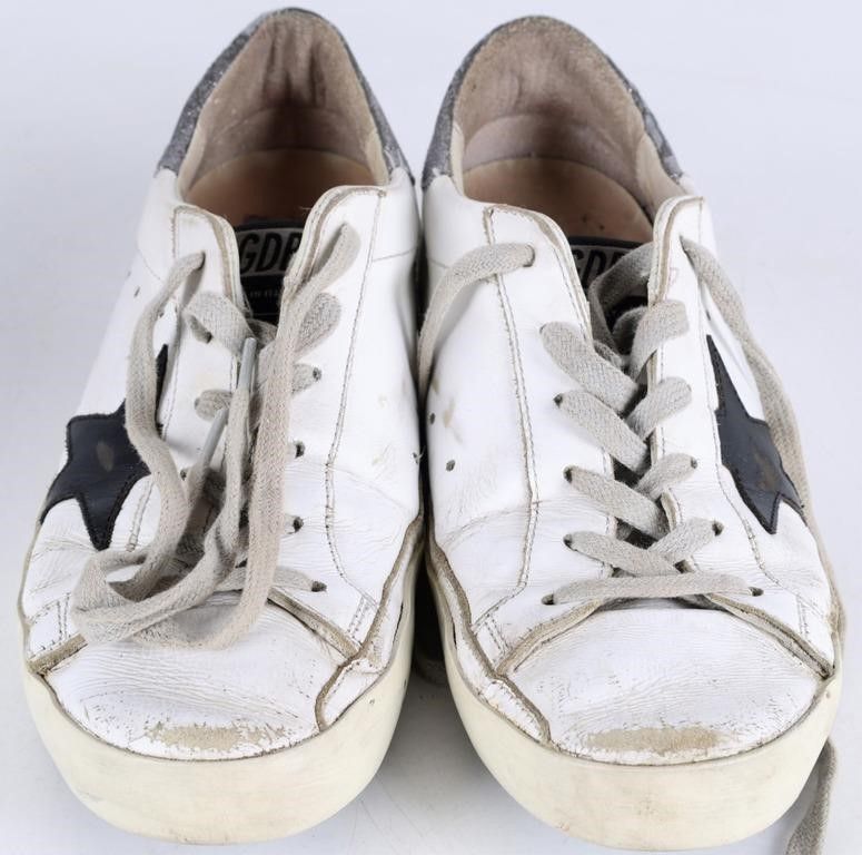 Lot 235381: GOLDEN GOOSE SUPERSTAR WOMENS SNEAKERS US 7